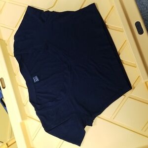 👕SHEIN BLACK SHORT SLEEVED CROP TOP